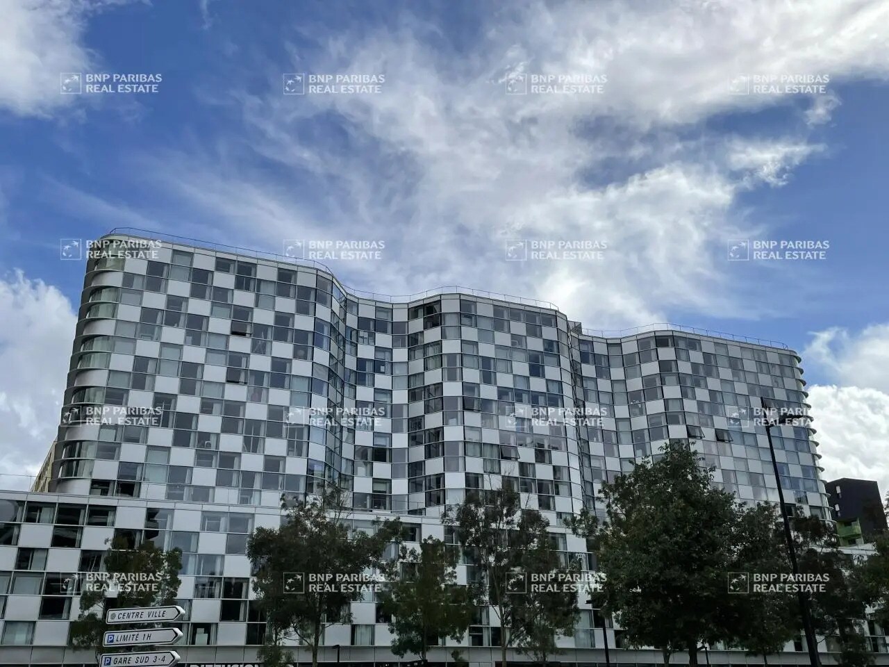 5 Mail Pablo Picasso, Nantes for lease Building Photo- Image 1 of 14