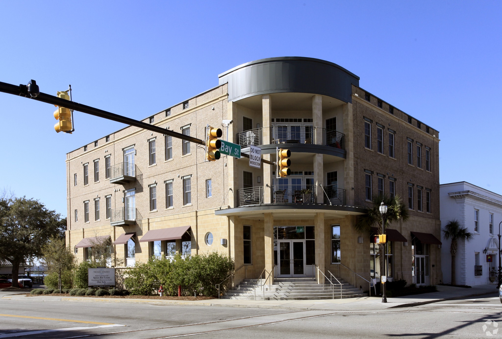 700 Bay St, Beaufort, SC for lease Primary Photo- Image 1 of 6