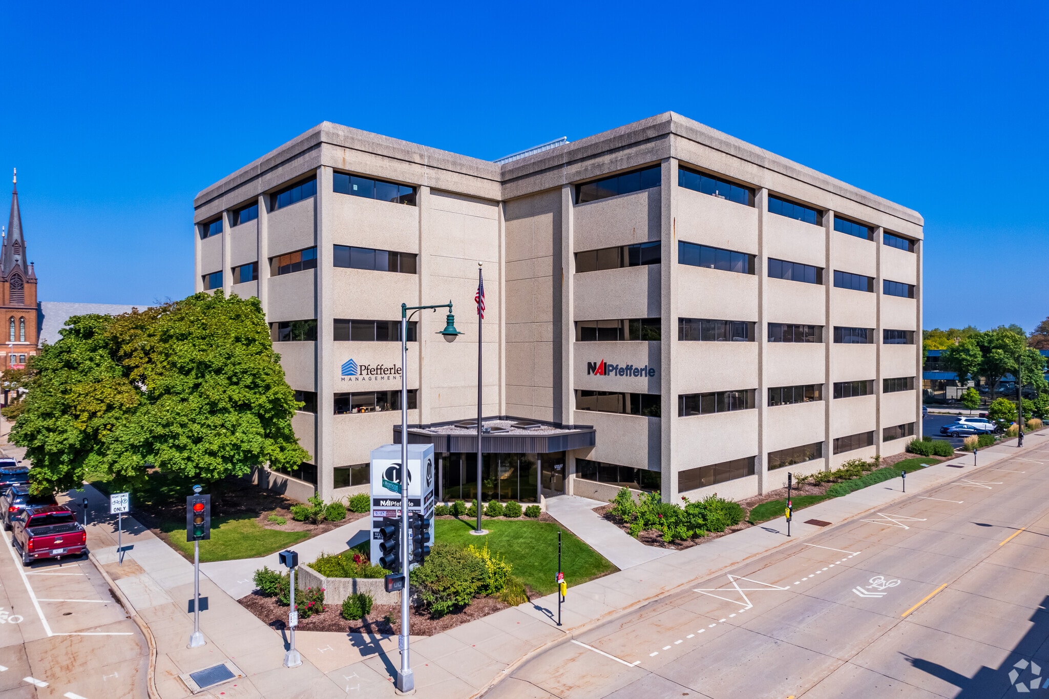 200 E Washington St, Appleton, WI à louer Photo du bâtiment- Image 1 de 9