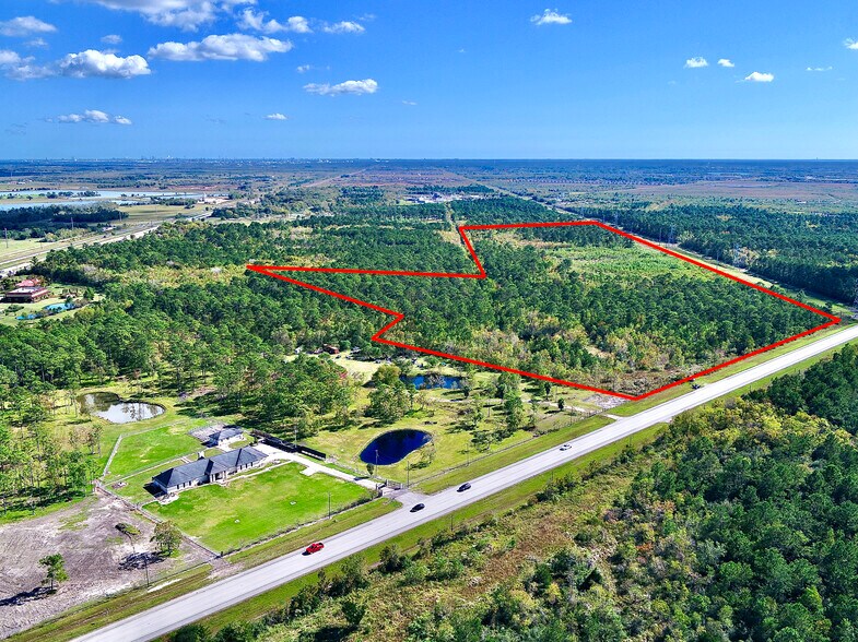 Fm 2004 Rd, Texas City, TX for sale - Building Photo - Image 2 of 14