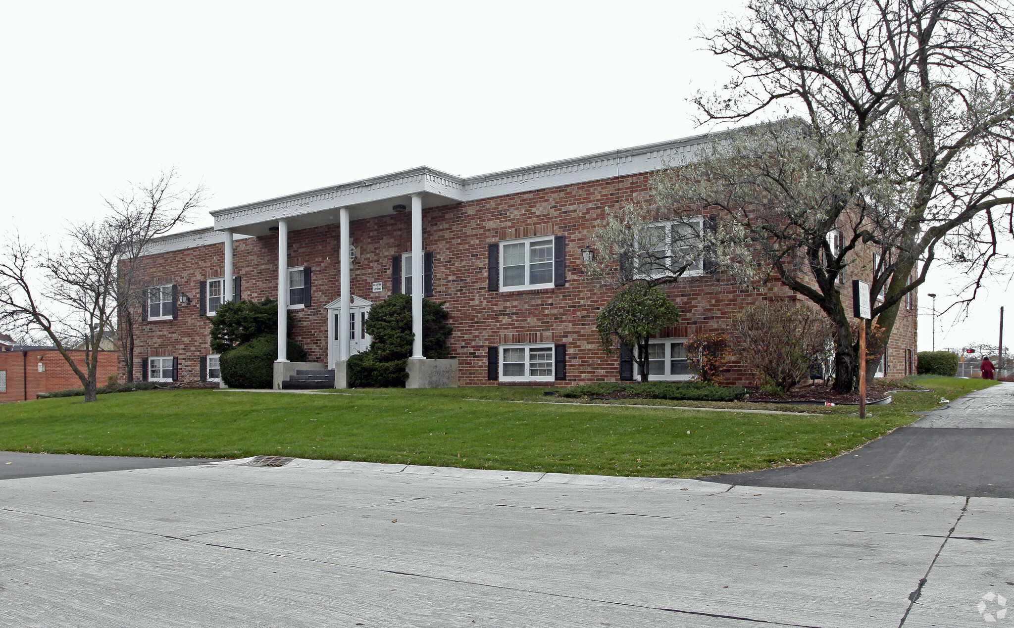 3801 Monarch Dr, Racine, WI for lease Primary Photo- Image 1 of 7