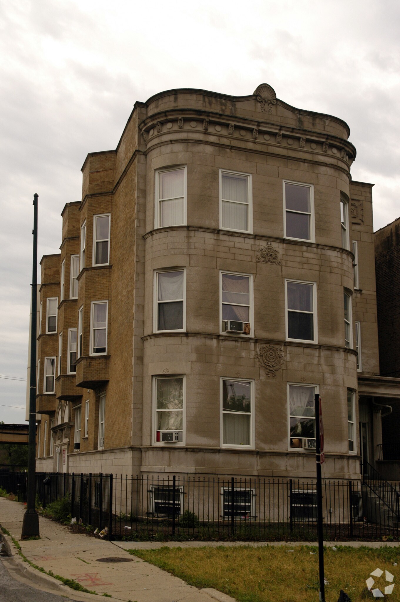 5901 S Prairie Ave, Chicago, IL for sale Primary Photo- Image 1 of 2