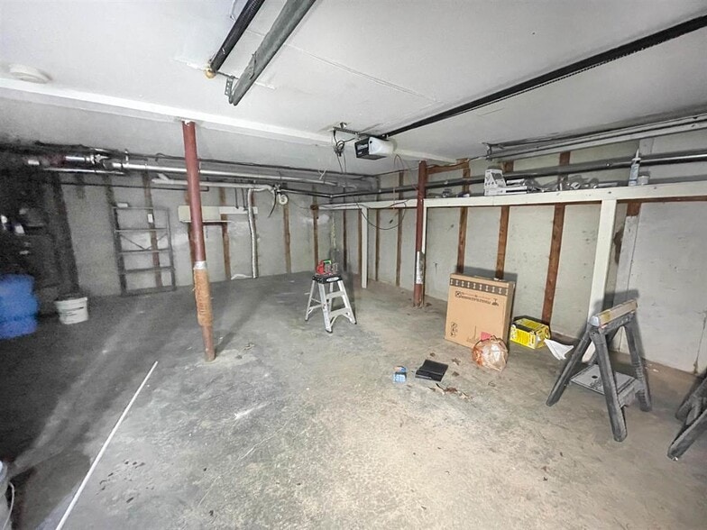 12 Grondin Dr, Farmington, NH for sale - Building Photo - Image 3 of 4