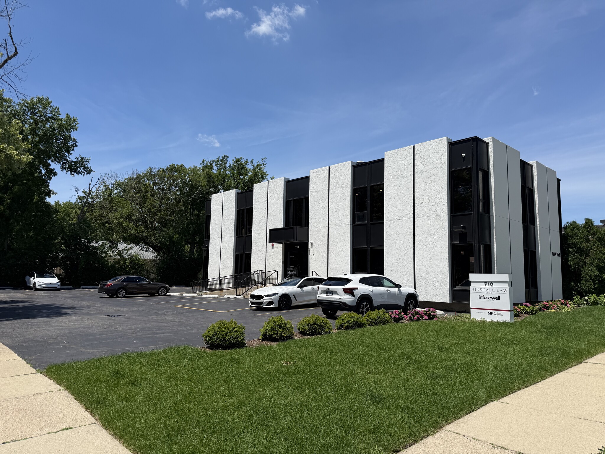 710 N York Rd, Hinsdale, IL for lease Building Photo- Image 1 of 18