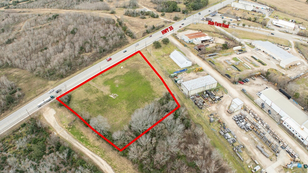 17827 HIGHWAY 35, Pearland, TX for sale - Building Photo - Image 2 of 16