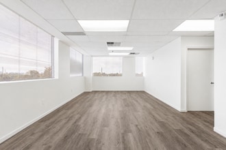 5040 NW 7th St, Miami, FL à louer Photo intérieure- Image 1 de 12