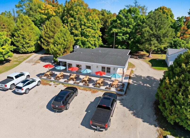10440 Orchard Dr, Sister Bay, WI à vendre - Photo du bâtiment - Image 2 de 11