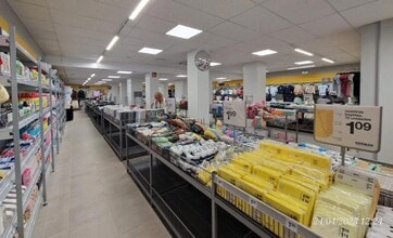 Retail in Alcorcón, Madrid for lease Interior Photo- Image 2 of 4