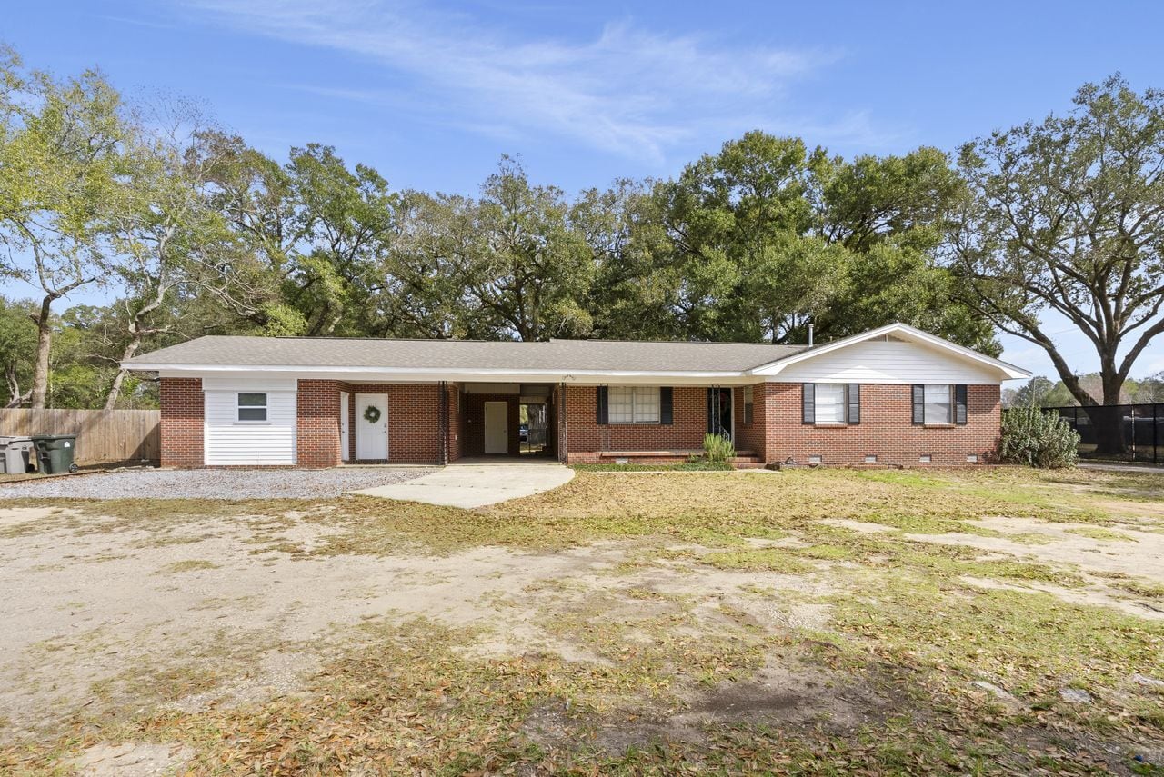 9250 Untreiner Ave, Pensacola, FL for sale Primary Photo- Image 1 of 12