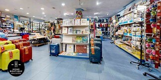 Plus de détails pour Commerce de détail à vendre