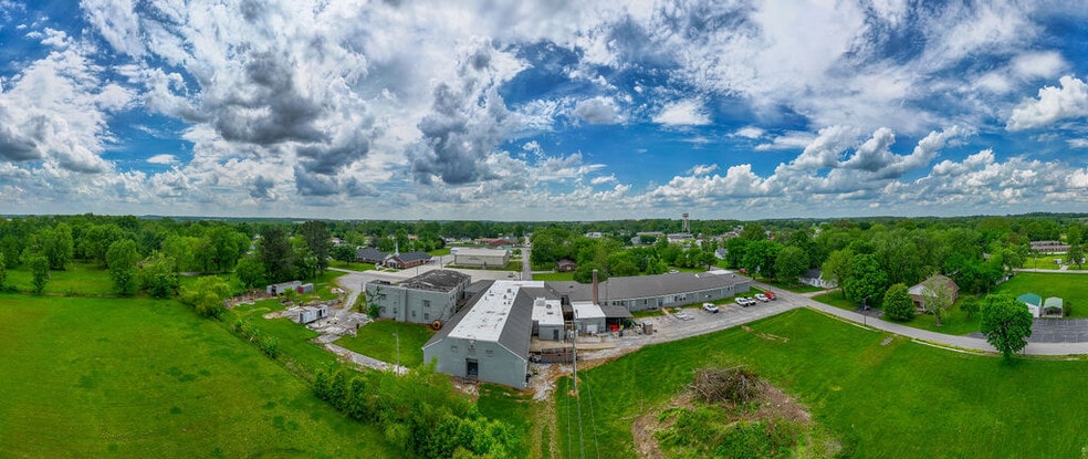 140 College St, Crofton, KY à vendre - Photo du bâtiment - Image 2 de 22