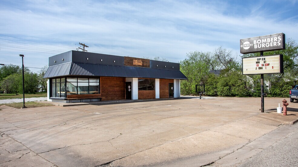 610 Main St, Olney, TX à vendre - Photo du bâtiment - Image 1 de 14