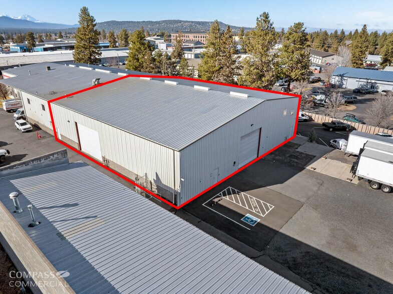 110 SE 9th St, Bend, OR à louer - Photo du bâtiment - Image 3 de 20