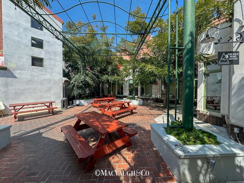 64-90 N Fair Oaks Ave, Pasadena, CA à louer - Photo du bâtiment - Image 3 de 5