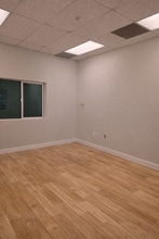 537-551 W Tefft St, Nipomo, CA à louer Photo intérieure- Image 2 de 8