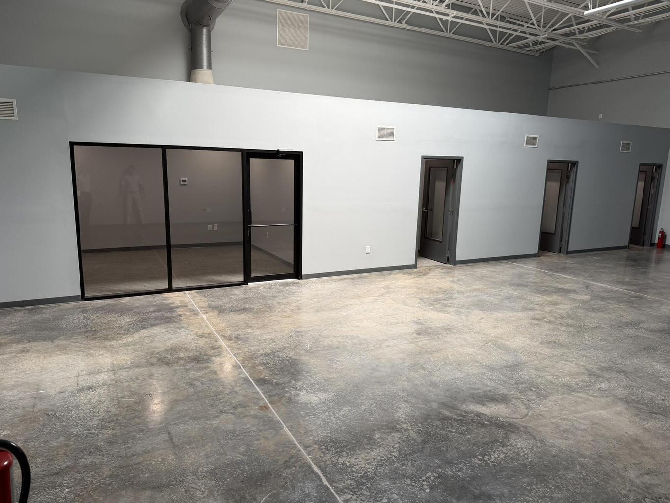 774 S Shelmore Blvd, Mount Pleasant, SC for lease Interior Photo- Image 1 of 4