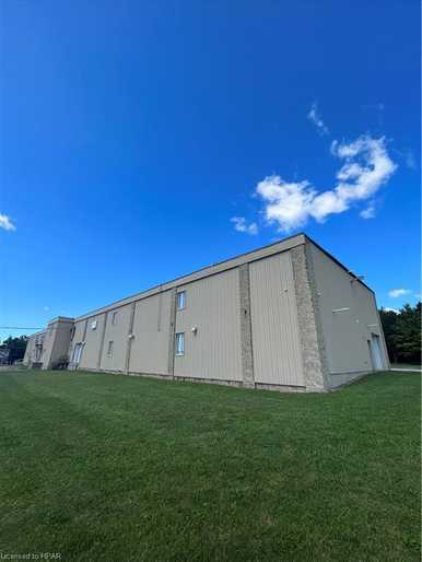 135 Irwin St, Clinton, ON à vendre Photo principale- Image 1 de 1