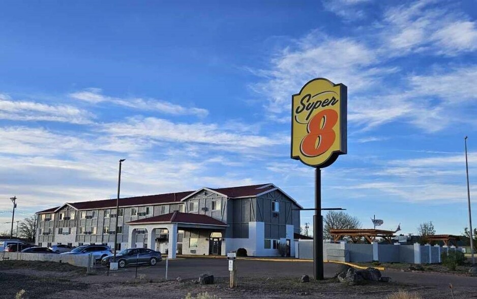 1989 Navajo Blvd, Holbrook, AZ à vendre - Photo du bâtiment - Image 1 de 1