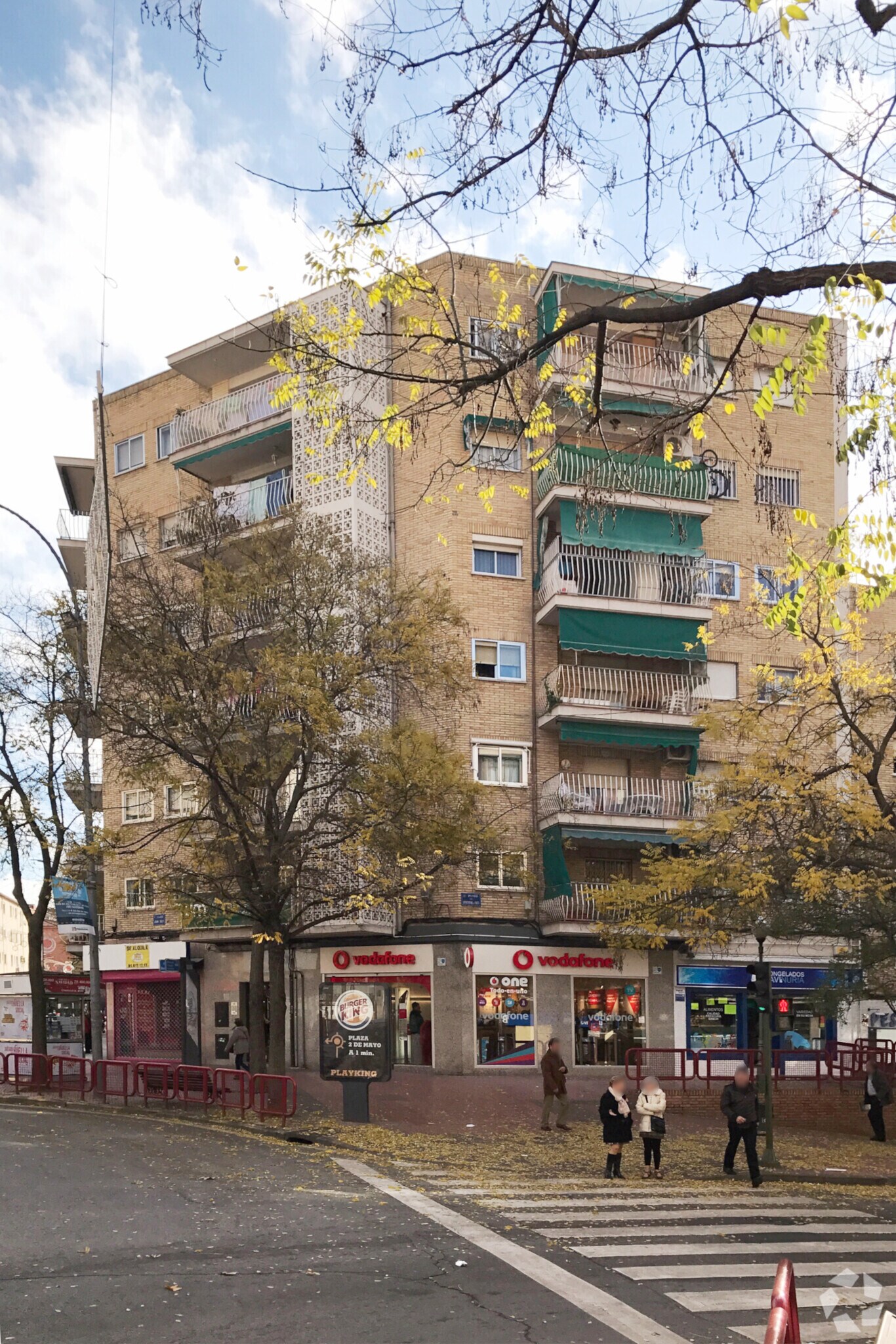 Multifamily in Móstoles, Madrid for sale Primary Photo- Image 1 of 3
