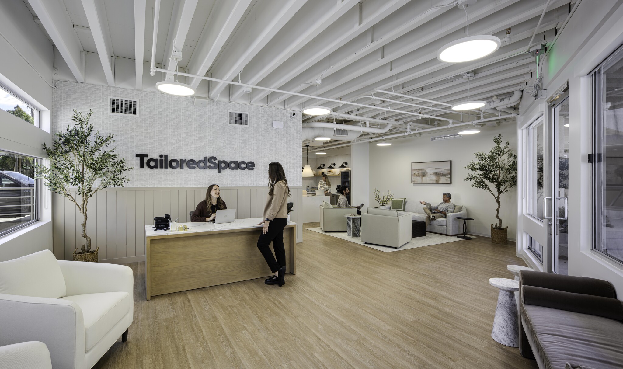990 Highland Dr, Solana Beach, CA for lease Interior Photo- Image 1 of 12