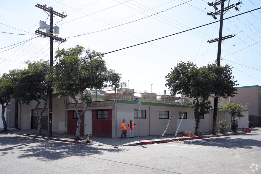 1401 Wilson St, Los Angeles, CA à louer - Photo du bâtiment - Image 1 de 12
