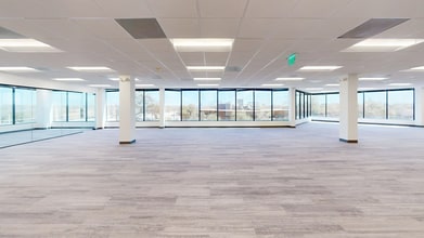 6600 Lyndon B Johnson Fwy, Dallas, TX for lease Interior Photo- Image 2 of 9