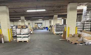 801 E Linden Ave, Linden, NJ for lease Interior Photo- Image 2 of 4