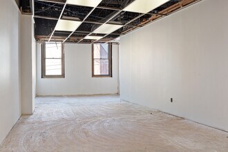 1045 N Canal St, Pittsburgh, PA à louer Photo intérieure- Image 2 de 2