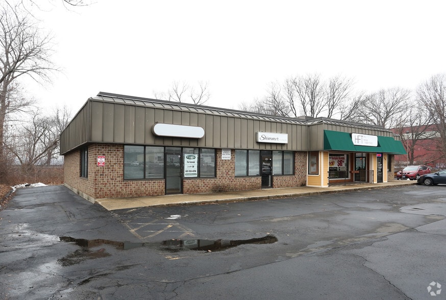 775-779 N Colony Rd, Wallingford, CT for lease - Primary Photo - Image 1 of 4