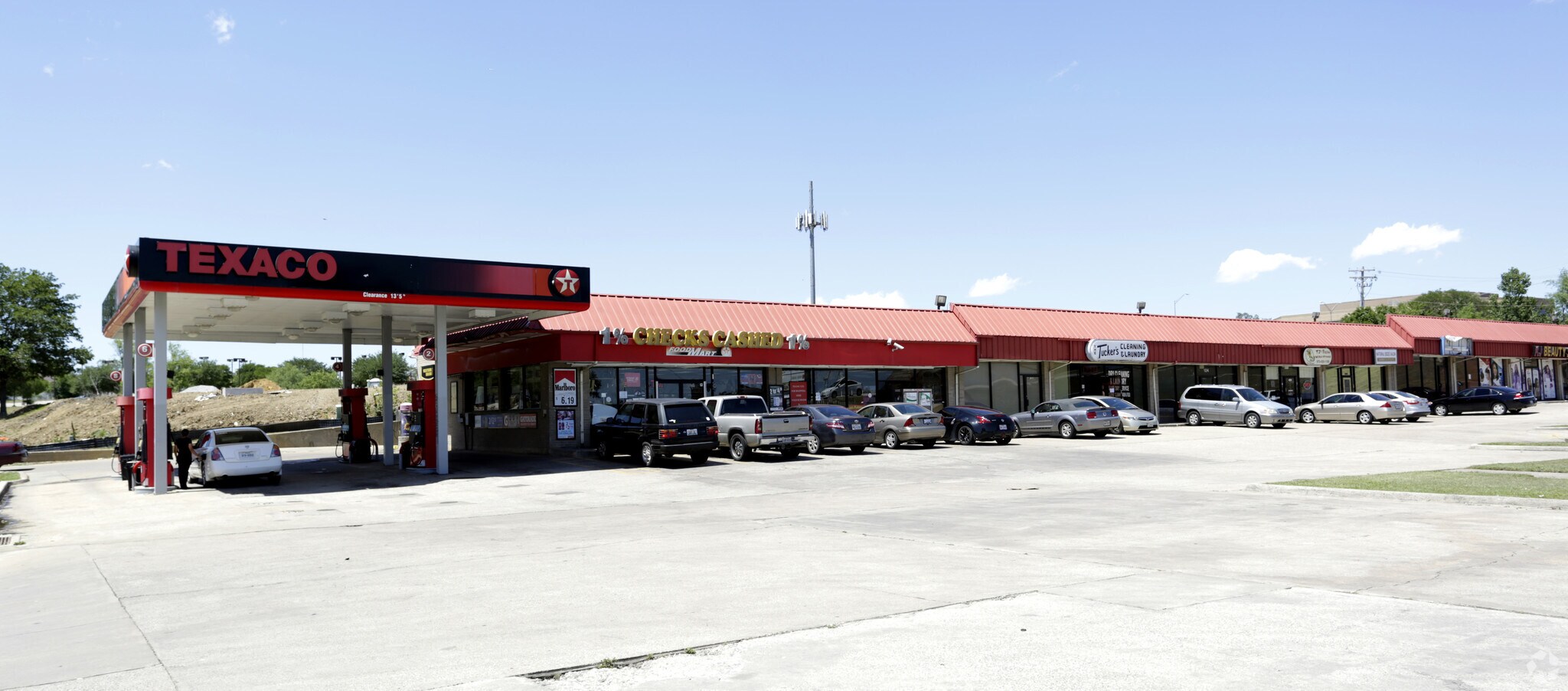 300 Corporate Dr, Lewisville, TX for lease Primary Photo- Image 1 of 6