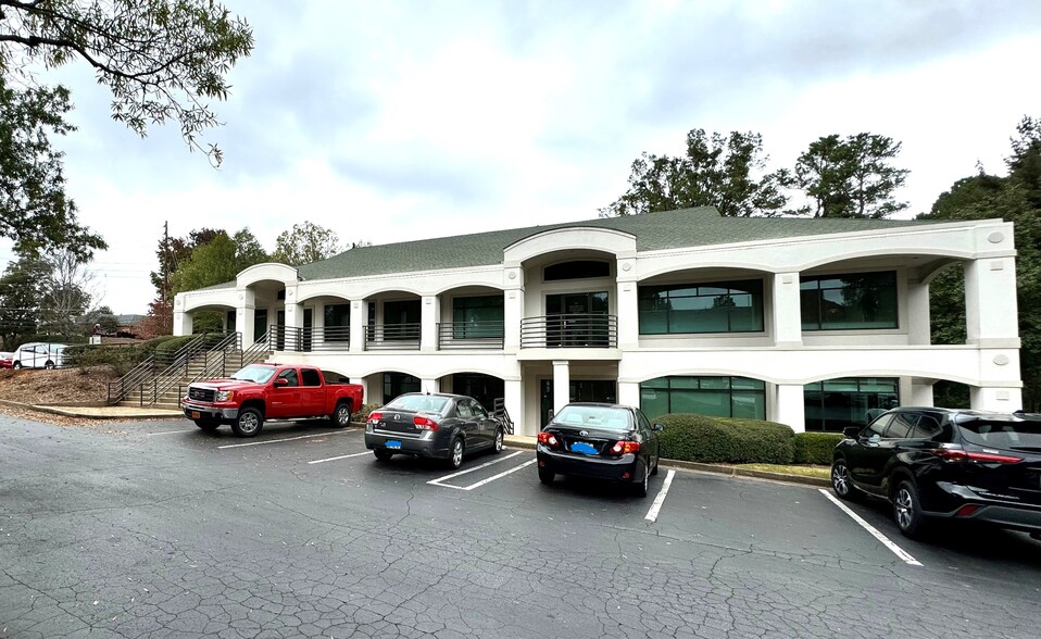 810 Canton Rd, Marietta, GA for lease - Building Photo - Image 3 of 19