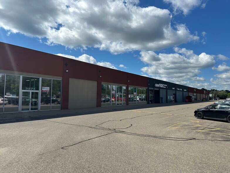 3260-3274 Church St, Stevens Point, WI à louer - Photo du bâtiment - Image 3 de 8