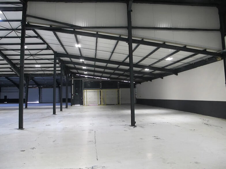 Industrial in Châteaurenard for lease - Interior Photo - Image 3 of 6