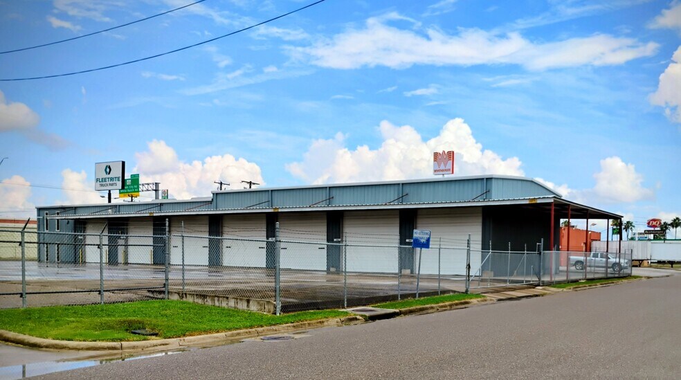221 Expressway 83, La Feria, TX à louer - Photo du bâtiment - Image 2 de 13