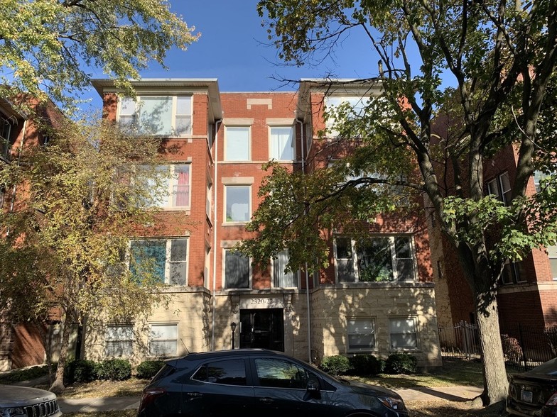 2320-2322 E 70th Pl, Chicago, IL for sale - Building Photo - Image 1 of 1