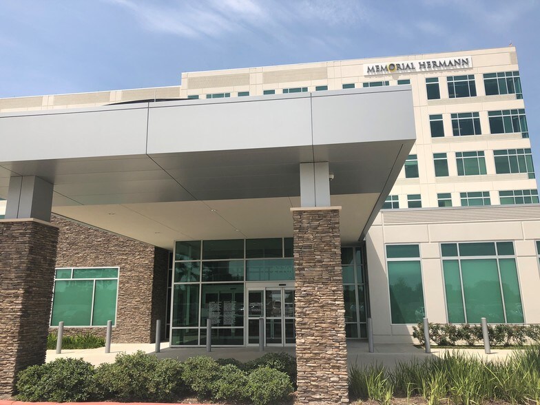 27700 Highway 290, Cypress, TX à louer - Photo du bâtiment - Image 3 de 5