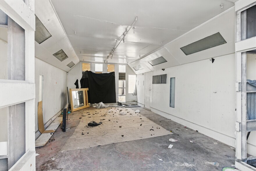 73 N 30th St, Las Vegas, NV à vendre - Photo du bâtiment - Image 3 de 15