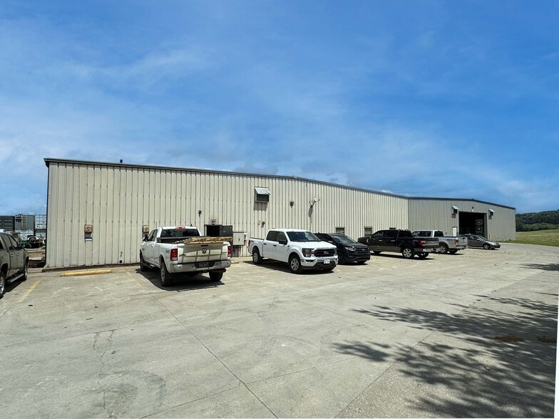 200 Enterprise Dr, Newcomerstown, OH for sale - Building Photo - Image 1 of 1