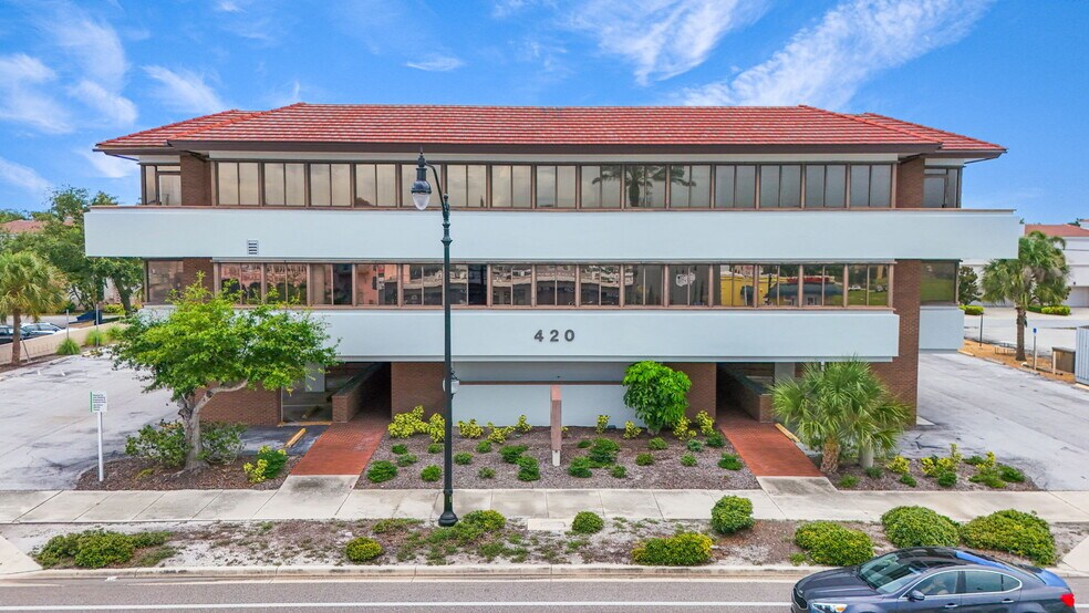 420 Tamiami Trl S, Venice, FL à vendre - Photo du bâtiment - Image 2 de 27