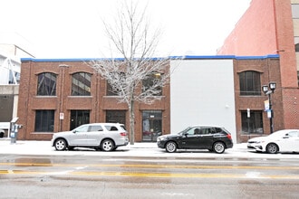 320 3rd St SE, Cedar Rapids, IA for lease Building Photo- Image 1 of 47