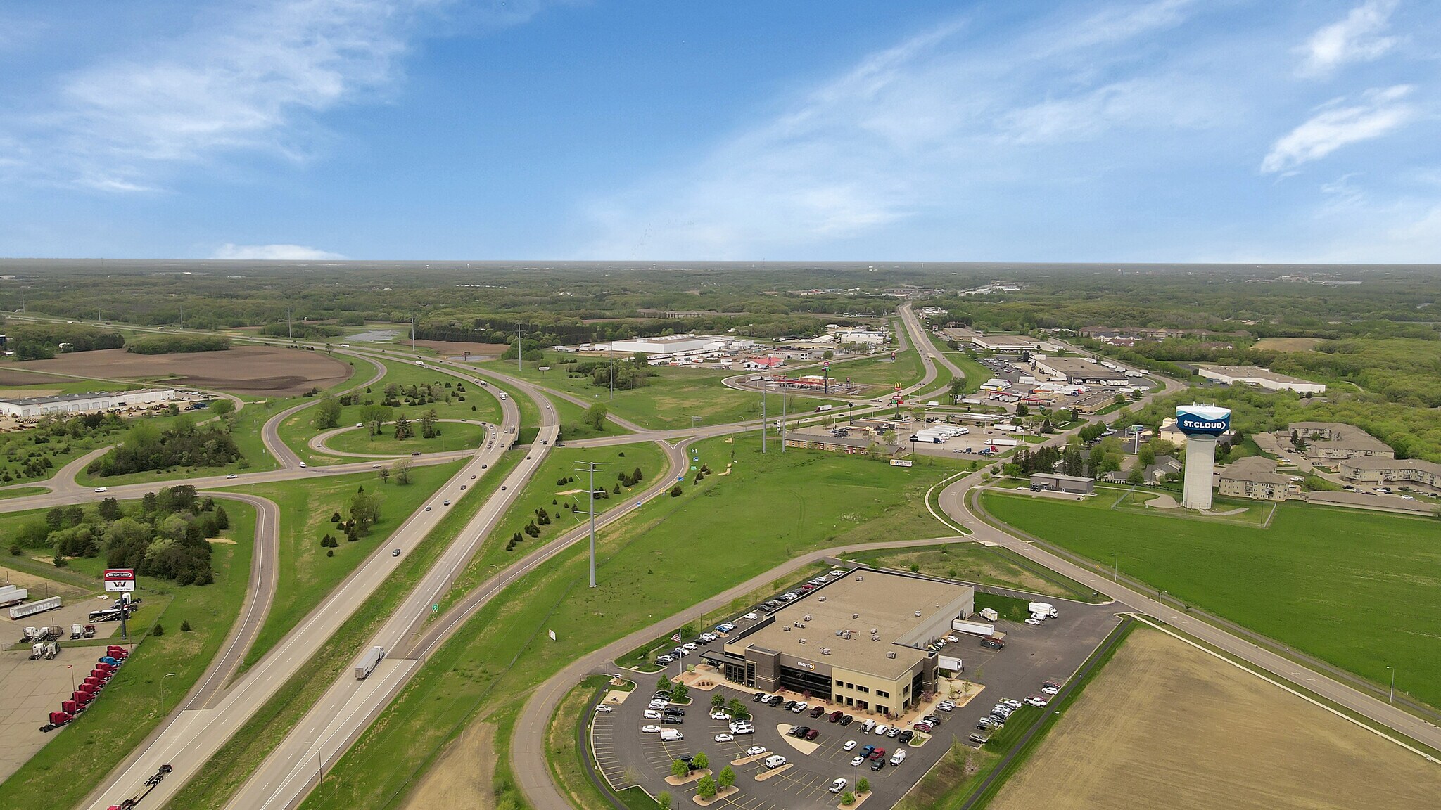 4415 Heatherwood Rd, Saint Cloud, MN à vendre Photo du bâtiment- Image 1 de 15