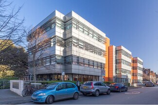 Plus de détails pour 13-15 Hills Rd, Cambridge - Bureau à louer