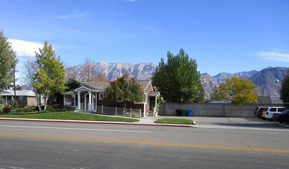 1215 S Main St, Orem, UT for sale - Primary Photo - Image 1 of 27
