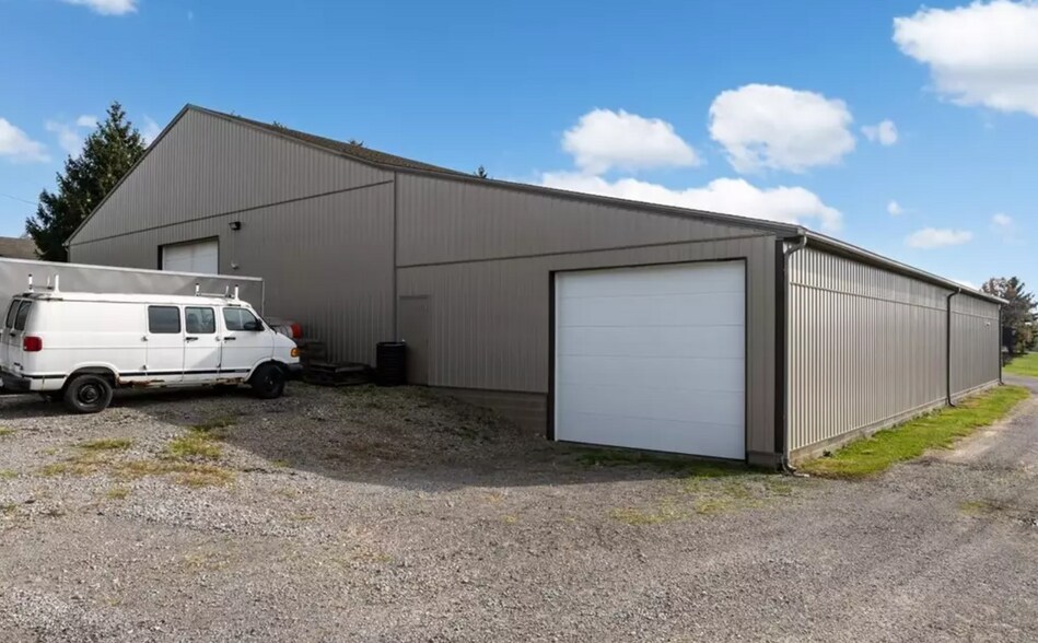 212 Idaho St, Farrell, PA à vendre - Photo du bâtiment - Image 3 de 24