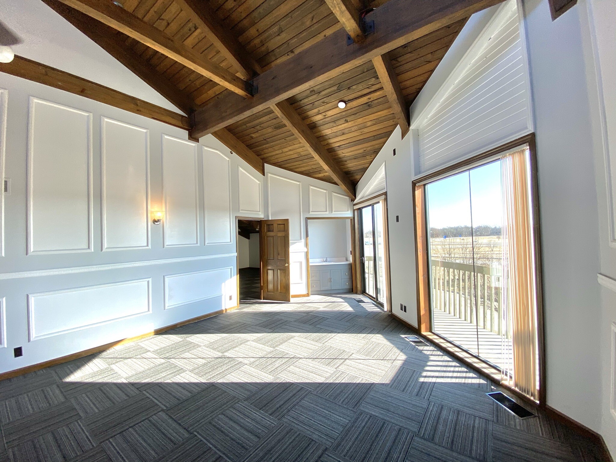 5130 Hickory Point Frontage Rd, Decatur, IL for lease Interior Photo- Image 1 of 14