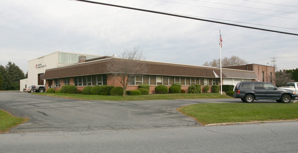 2224 Industrial Dr, Bethlehem, PA for lease - Building Photo - Image 1 of 12