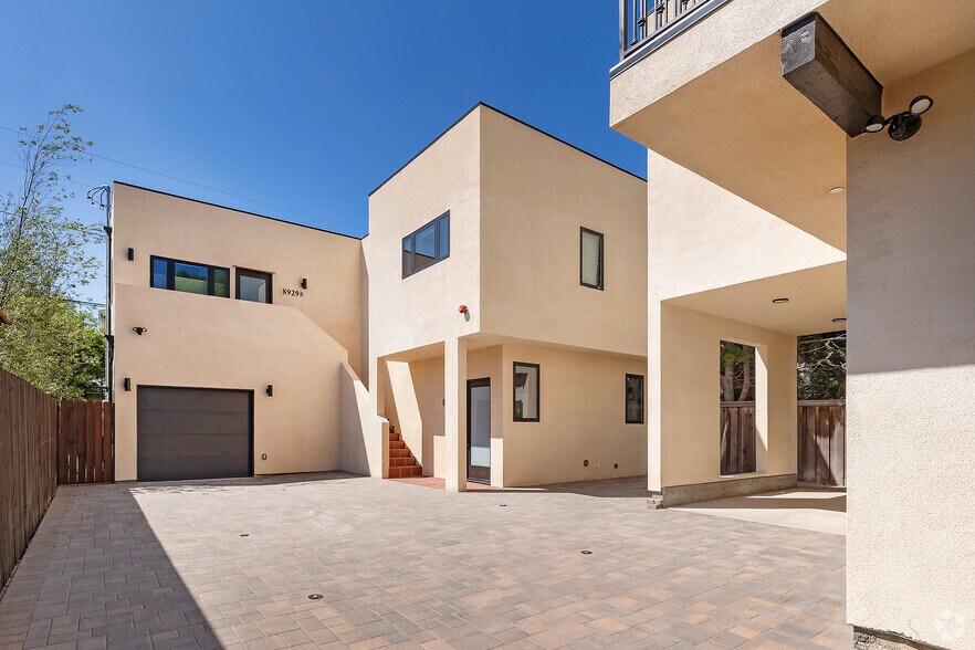 8929 Hubbard St, Culver City, CA à vendre - Photo du bâtiment - Image 2 de 8