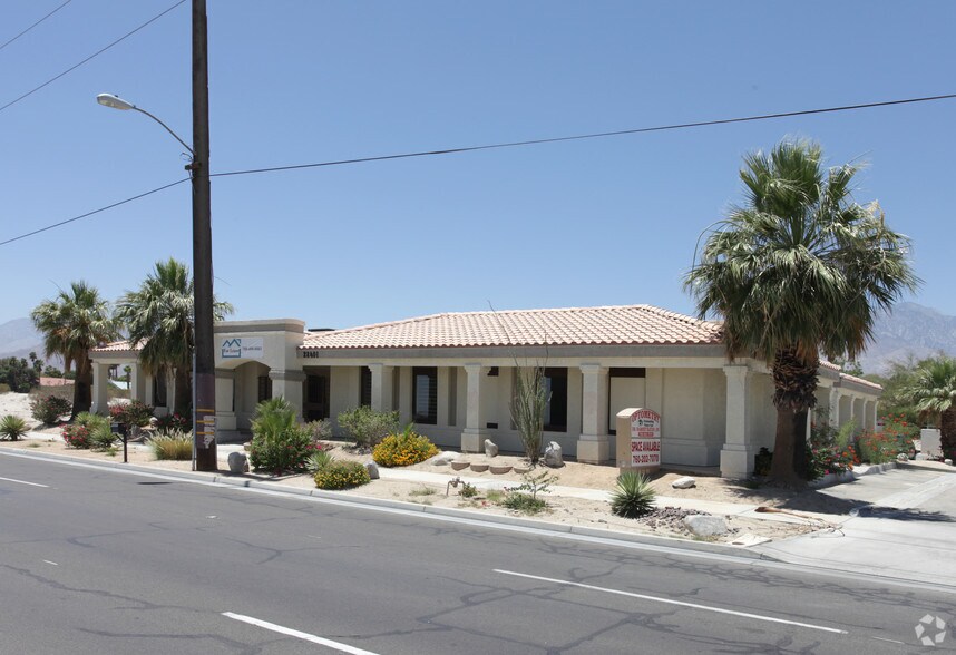 28401 Date Palm Dr, Cathedral City, CA à louer - Photo principale - Image 1 de 34