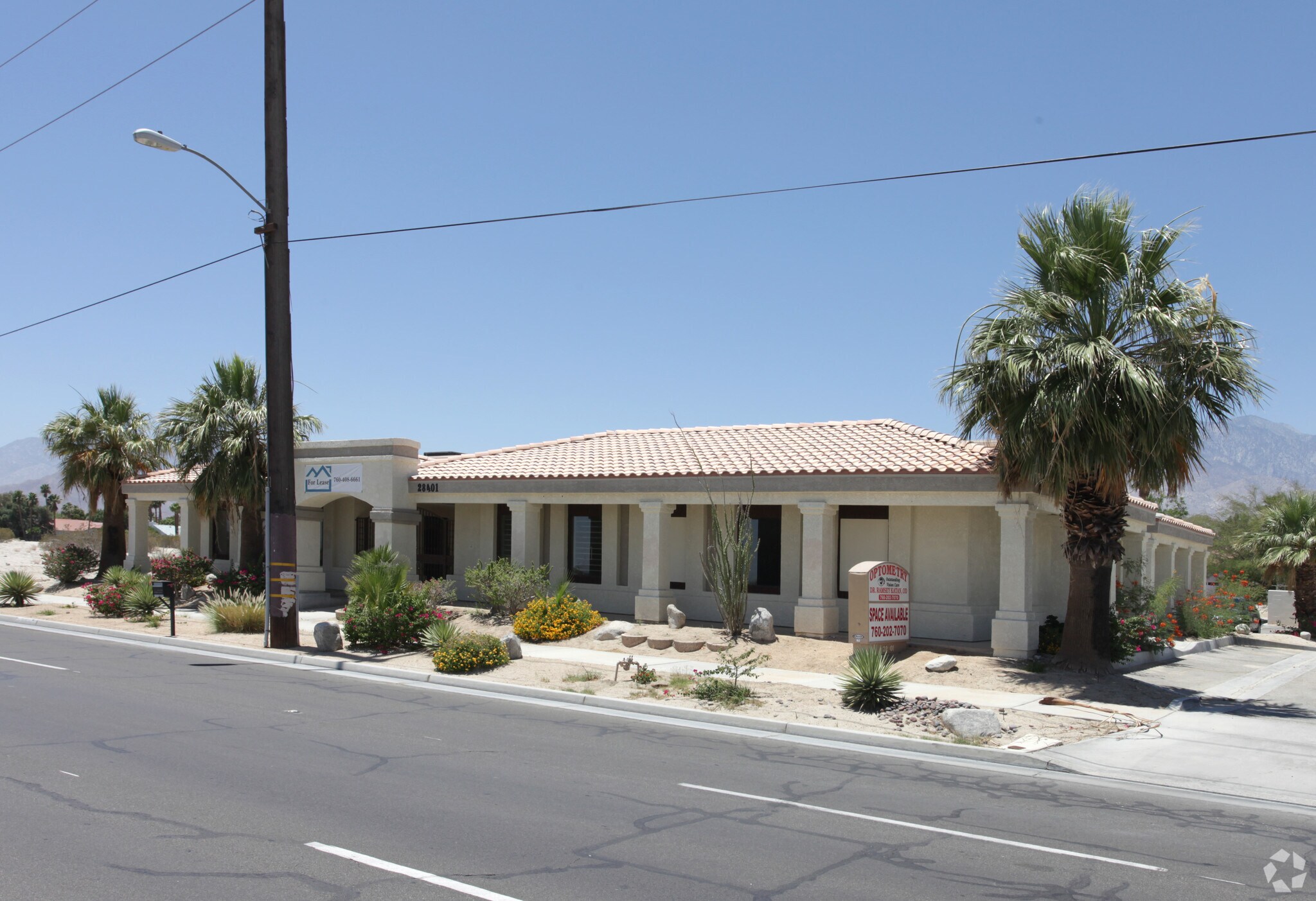 28401 Date Palm Dr, Cathedral City, CA for lease Primary Photo- Image 1 of 35