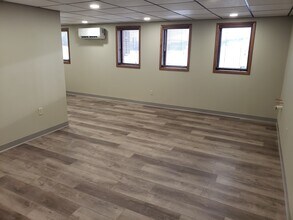 1415 Merrill Ave, Wausau, WI for lease Interior Photo- Image 2 of 6